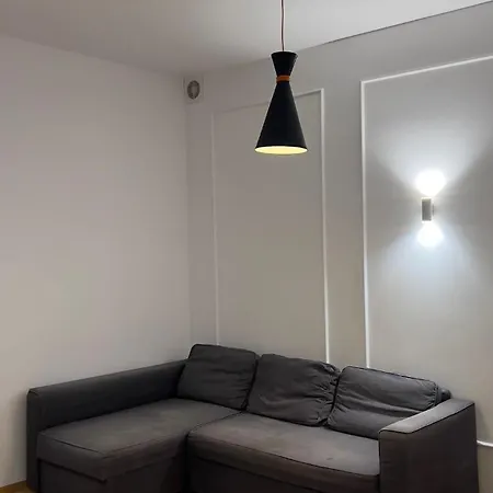 P&j Florianska Apartment