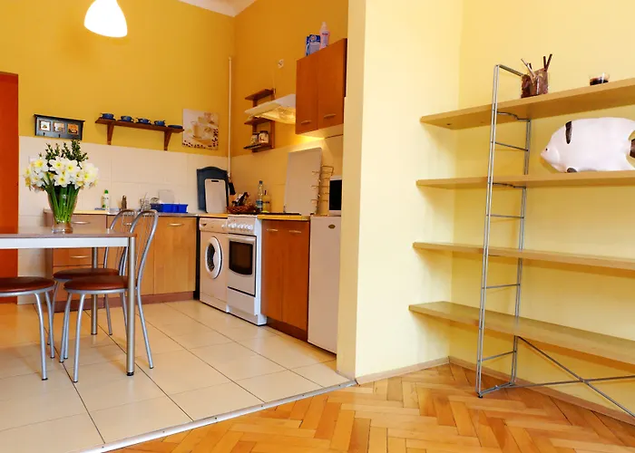 P&j Florianska Appartement