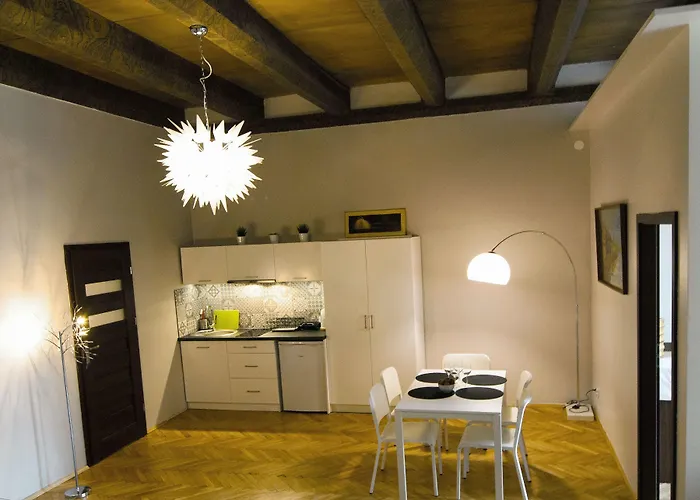 P&j Florianska Appartement *