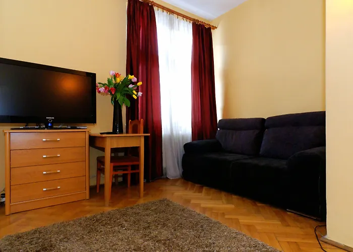 P&j Florianska Appartement