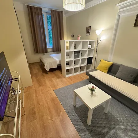 P&j Florianska Appartement *