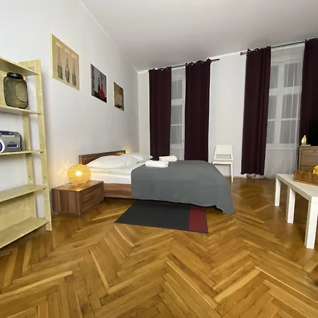 Διαμέρισμα P&j Florianska